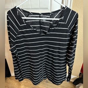 Ana Longsleeve V-neck Top